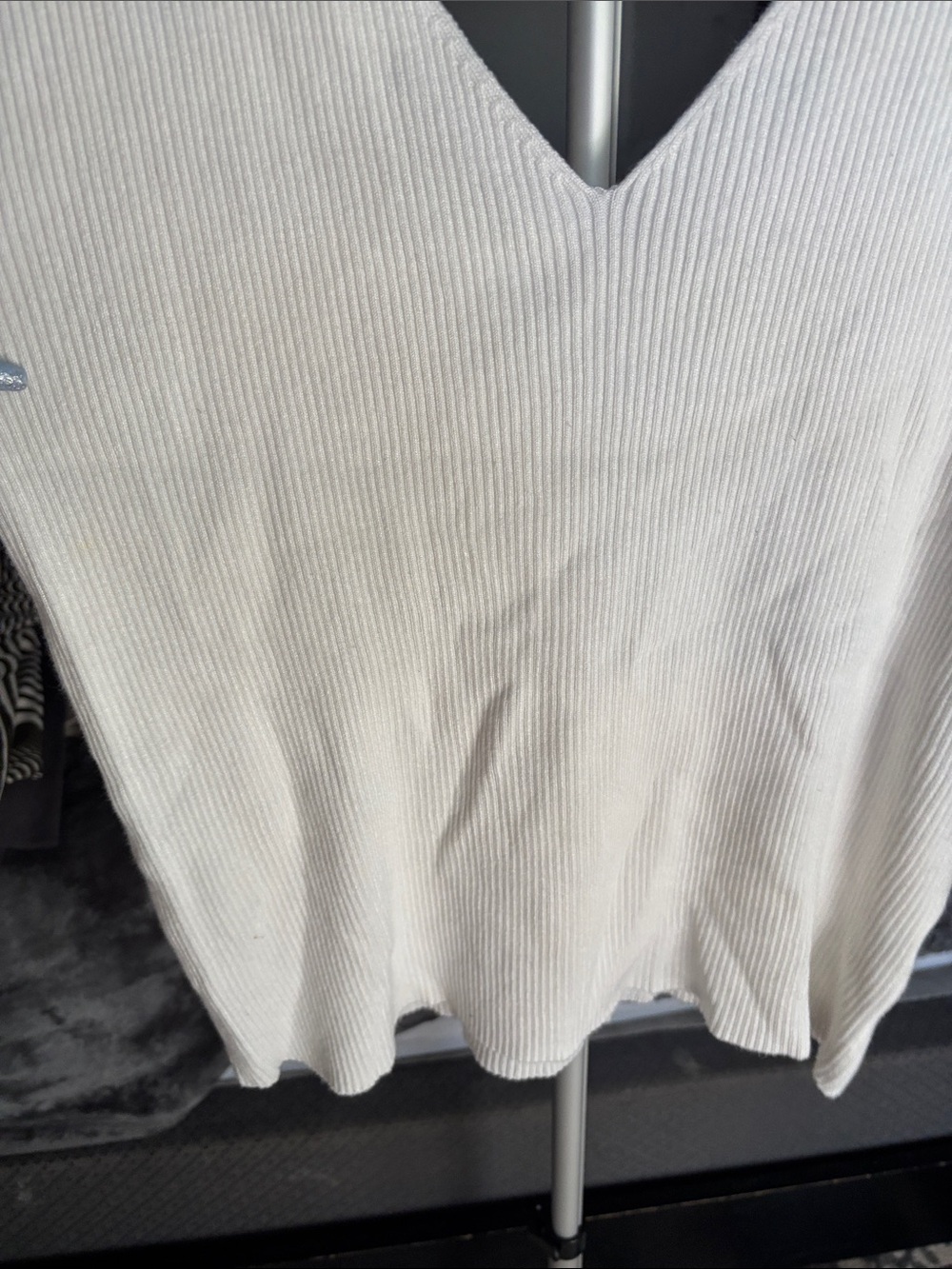Meshki Cream Ribbed V-Neck Tank Top - Picture 2 of 3